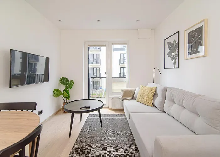 Modern Apartment Next To Ozas Park By Urban Rent